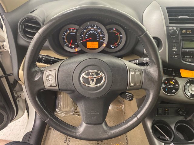 Used 2011 Toyota RAV4 Limited w/ Limited Extra Value Pkg AWD/4WD image 19