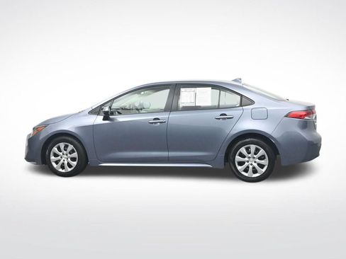 Used 2025 Toyota Corolla LE w/ Convenience Package FWD image 10