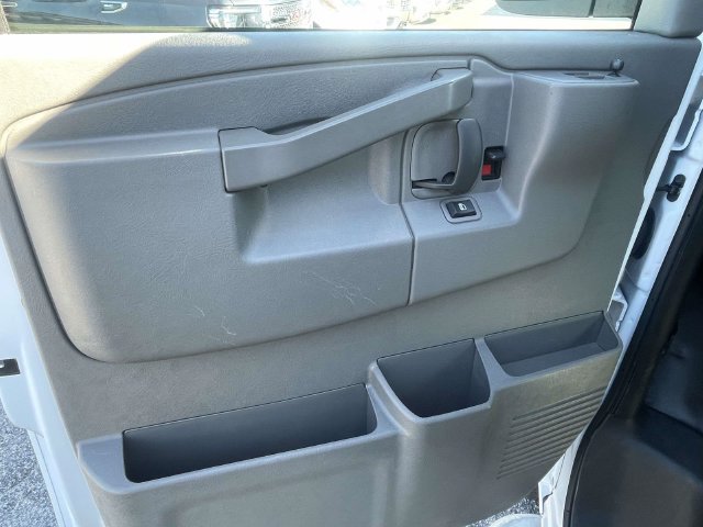 Used 2025 Chevrolet Express 2500 w/ Driver Convenience Package RWD image 13