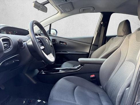 Used 2016 Toyota Prius Three image 11