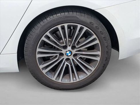 Used 2017 BMW 530i RWD image 23