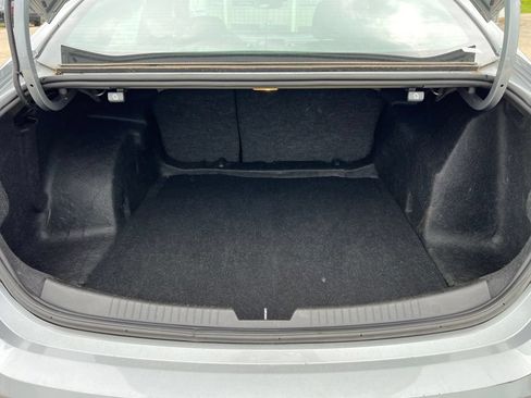 Used 2023 Chevrolet Malibu LT FWD image 13