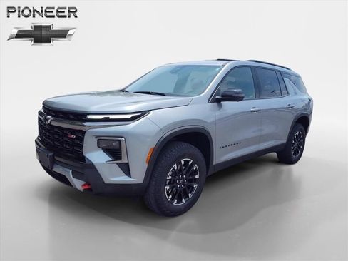 Used 2024 Chevrolet Traverse Z71 AWD/4WD image 1