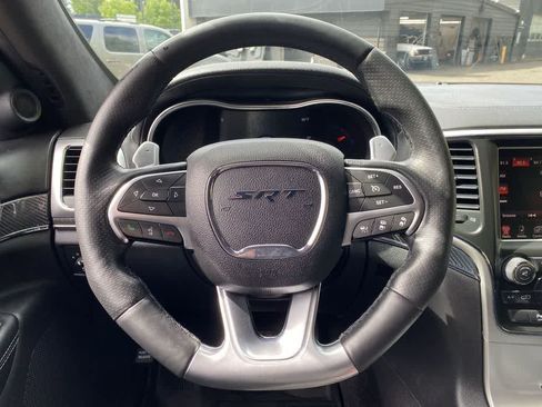 Used 2015 Jeep Grand Cherokee SRT w/ Luxury Group II AWD/4WD image 20