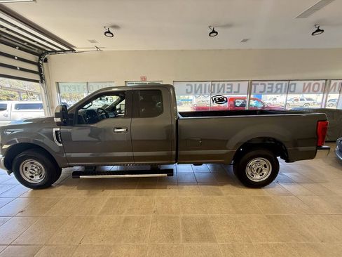 Used 2019 Ford F250 XLT w/ XLT Premium Package RWD image 15