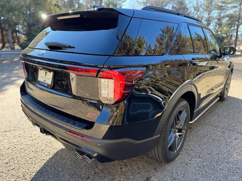 Used 2026 Ford Explorer ST w/ Sun And Sound Package image 5