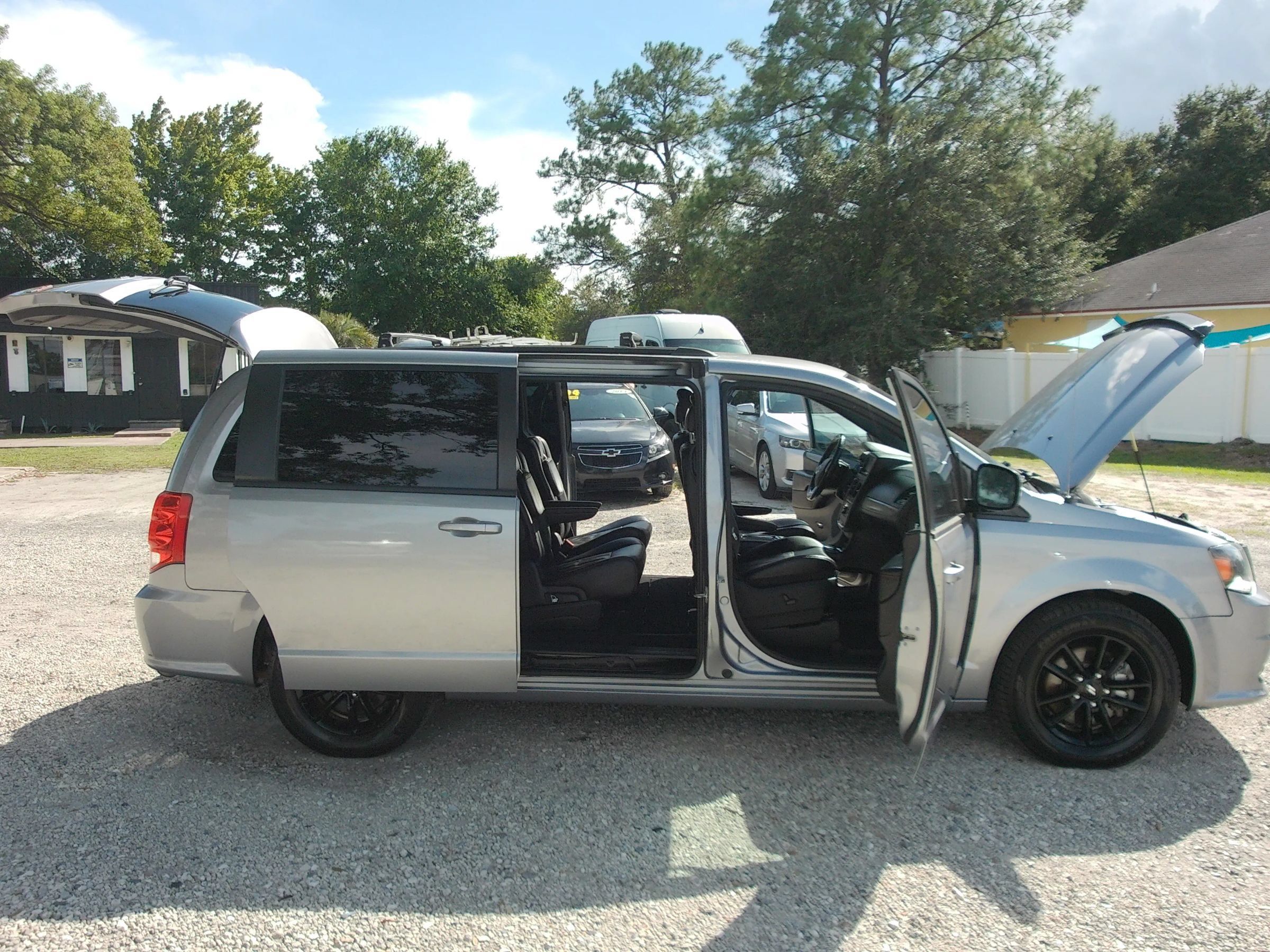 Used 2019 Dodge Grand Caravan GT FWD image 31