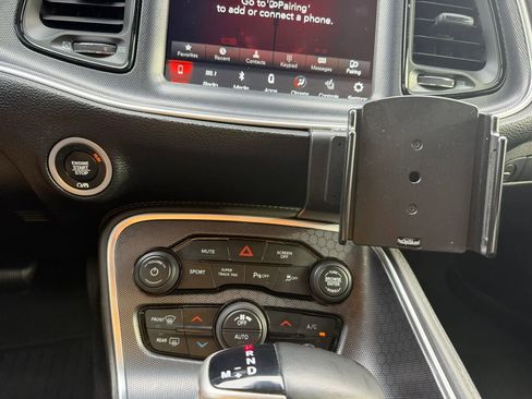 Used 2018 Dodge Challenger R/T Scat Pack w/ Leather Interior Group image 23