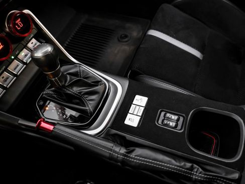 Used 2025 Toyota GR86 Premium w/ ALL Weather Mat Package (TMS) RWD image 21