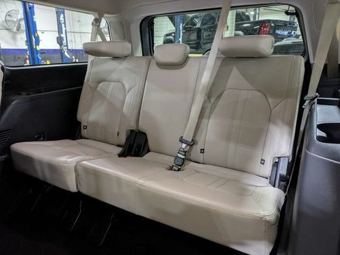 Used 2023 Ford Expedition Max Platinum AWD/4WD image 15