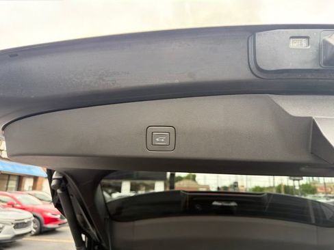 Used 2024 Buick Encore GX Avenir w/ Avenir Technology Package AWD/4WD image 17