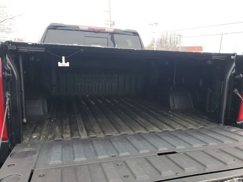 Used 2024 Chevrolet Silverado 1500 ZR2 image 7