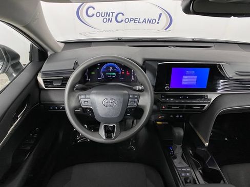 Certified 2025 Toyota Camry LE AWD/4WD image 17