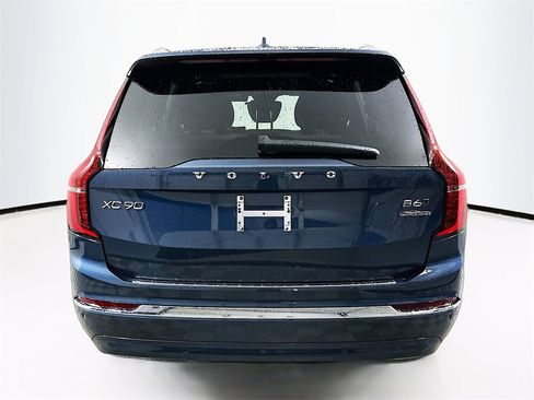 Used 2026 Volvo XC90 B6 Plus w/ Protection Package Premier image 15