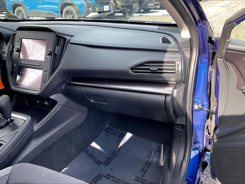 Certified 2025 Subaru Impreza 2.0i image 17