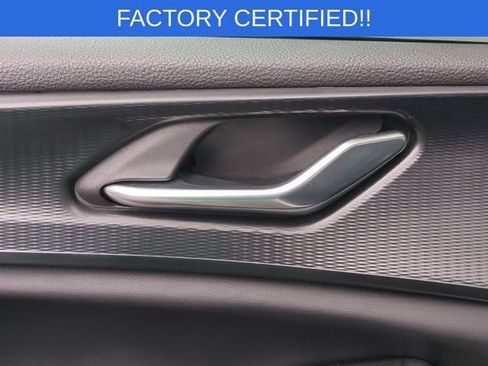 Certified 2025 Jeep Grand Cherokee Laredo X w/ Luxury Tech Group I AWD/4WD image 13