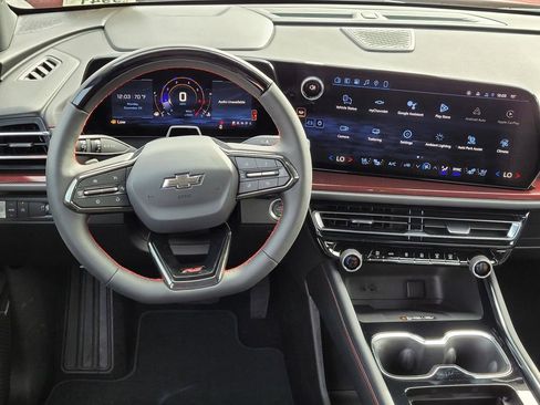 New 2026 Chevrolet Traverse RS image 13