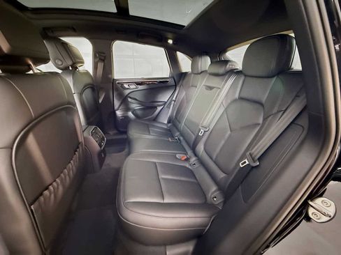 New 2026 Porsche Macan AWD/4WD image 17