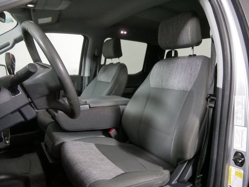 Used 2023 Ford F150 XLT AWD/4WD image 11