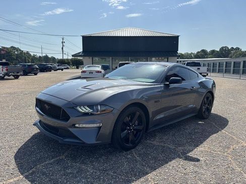 Used 2022 Ford Mustang GT Premium w/ Equipment Group 401A RWD image 1