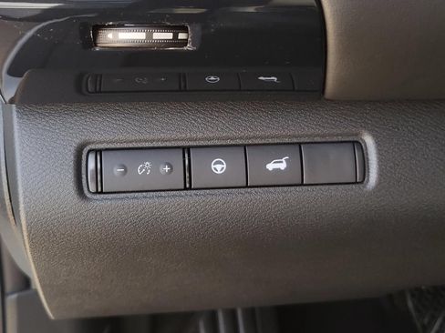 New 2026 Nissan Pathfinder SV FWD image 19