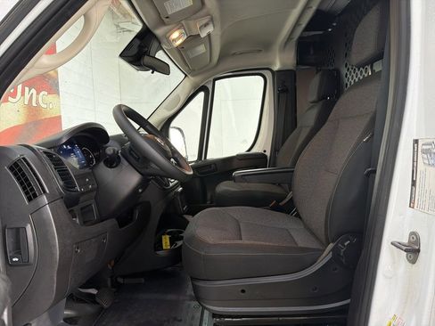 Used 2025 RAM ProMaster 2500 w/ U-Haul Equipment Group image 20