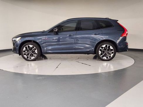 New 2026 Volvo XC60 B5 Plus w/ Climate Package image 5