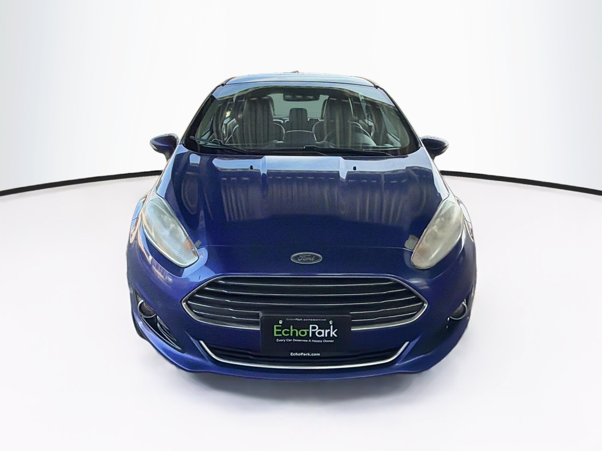Used 2015 Ford Fiesta Titanium FWD image 2
