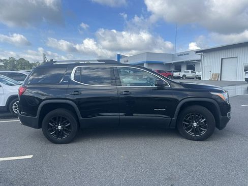 Used 2018 GMC Acadia SLT w/ LPO, Cargo Package FWD image 5