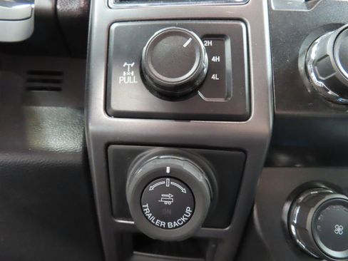 Used 2020 Ford F150 XLT w/ Equipment Group 302A Luxury AWD/4WD image 56