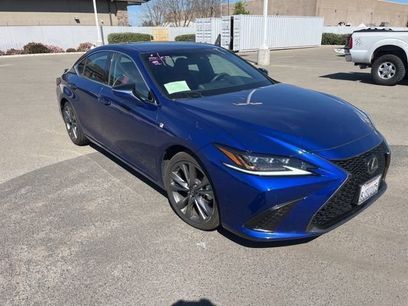 Used 2019 Lexus ES 350 F Sport w/ Accessory Package 2