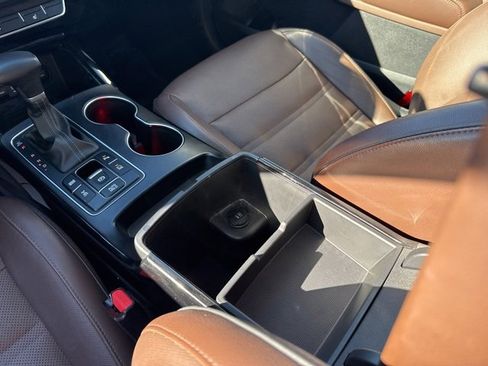 Used 2020 Kia Sorento SX image 25