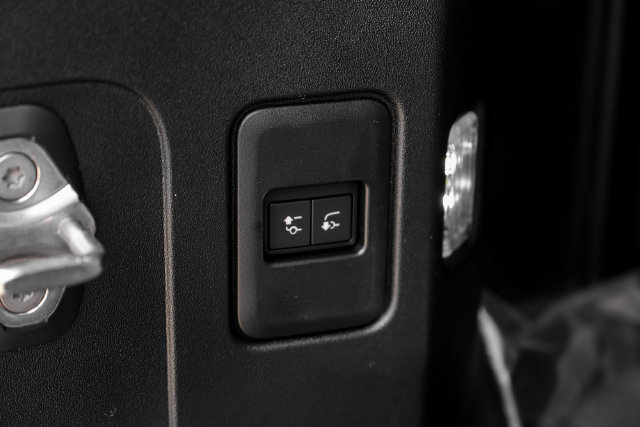 New 2026 Land Rover Defender 110 S AWD/4WD image 58