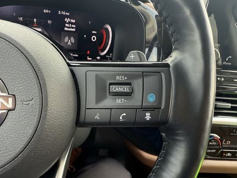 Used 2022 Nissan Pathfinder Platinum w/ Cargo Package image 22