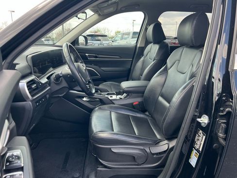 Used 2023 Kia Telluride LX image 8