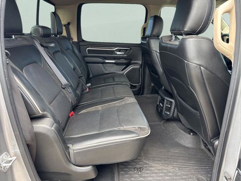 Used 2019 RAM 1500 Laramie AWD/4WD image 24
