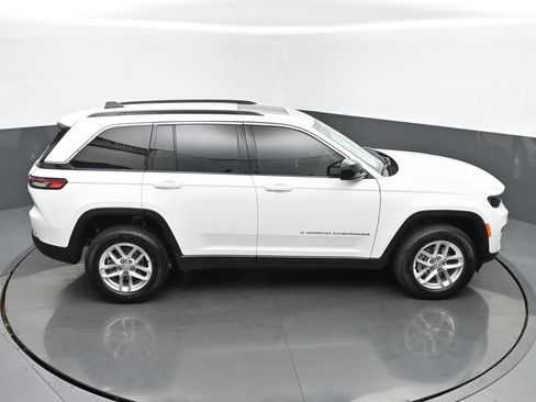 New 2025 Jeep Grand Cherokee Laredo X w/ Luxury Tech Group I image 41