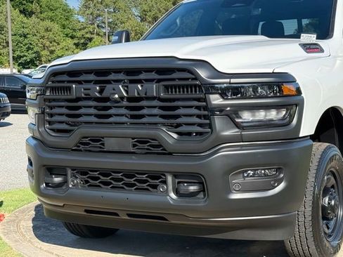 New 2026 RAM 2500 Tradesman AWD/4WD image 10