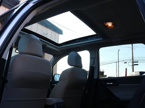 Used 2015 Subaru Forester 2.5i Limited image 32