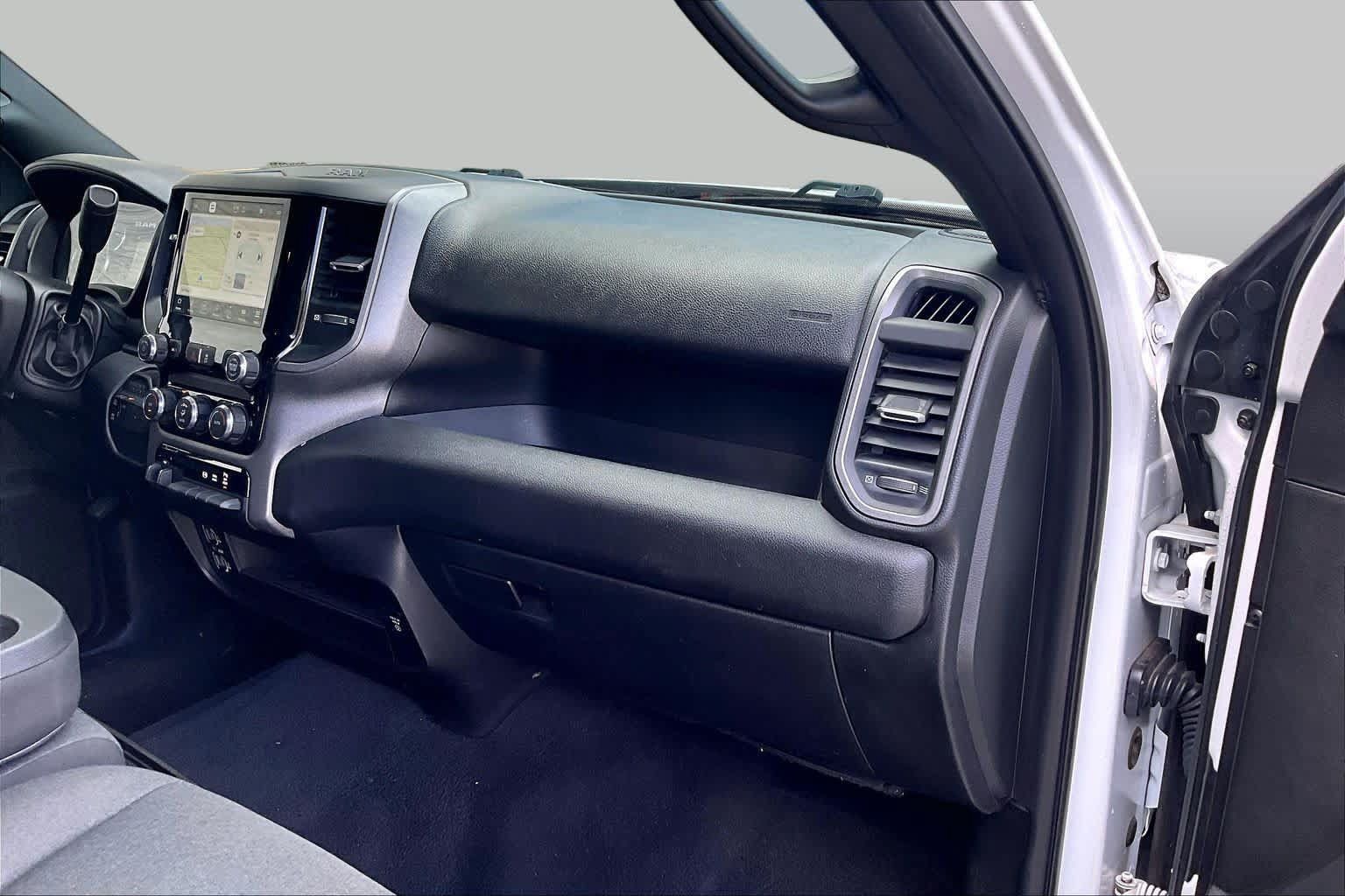 Used 2024 RAM 2500 Tradesman w/ Chrome Appearance Group AWD/4WD image 19