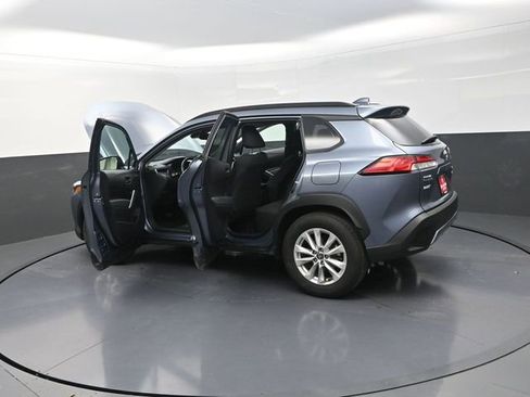 Used 2024 Toyota Corolla Cross LE w/ Moonroof Package AWD/4WD image 42