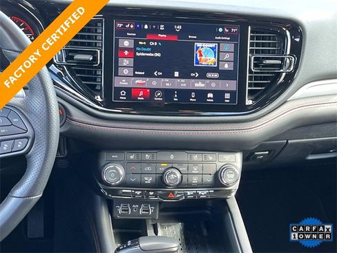 Certified 2025 Dodge Durango R/T image 17