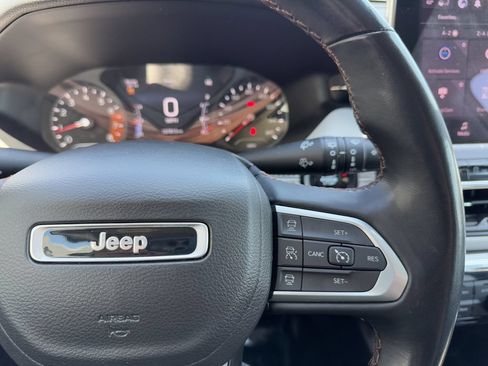 Used 2022 Jeep Compass Limited AWD/4WD image 25