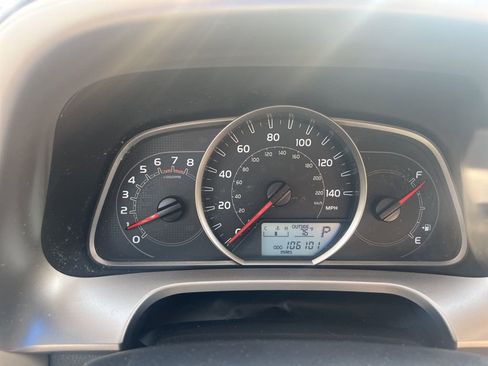 Used 2015 Toyota RAV4 XLE AWD/4WD image 10