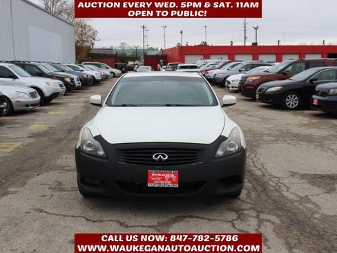 Used 2013 INFINITI G37 x Coupe w/ Premium Pkg image 2