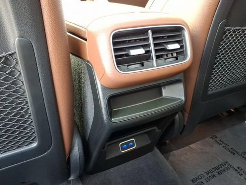 Used 2024 Mercedes-Benz GLE 350 4MATIC image 19