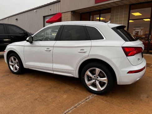 Used 2020 Audi Q5 2.0T Premium Plus image 3