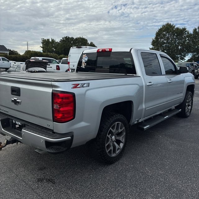 Used 2018 Chevrolet Silverado 1500 LT w/ All Star Edition AWD/4WD image 5