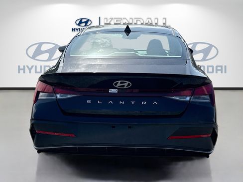 New 2026 Hyundai Elantra Sport image 5