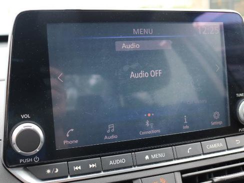 Used 2020 Nissan Altima 2.5 S FWD image 12